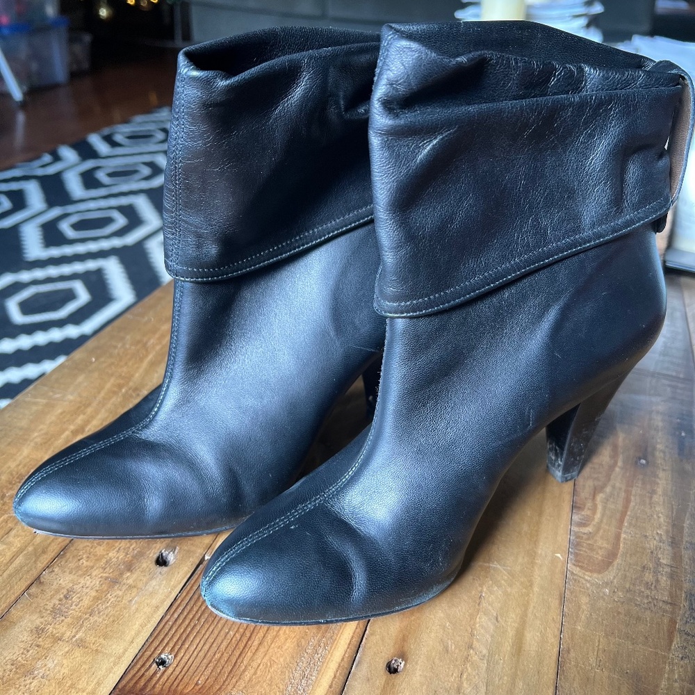 Harold’s Black Leather Ankle Boots
